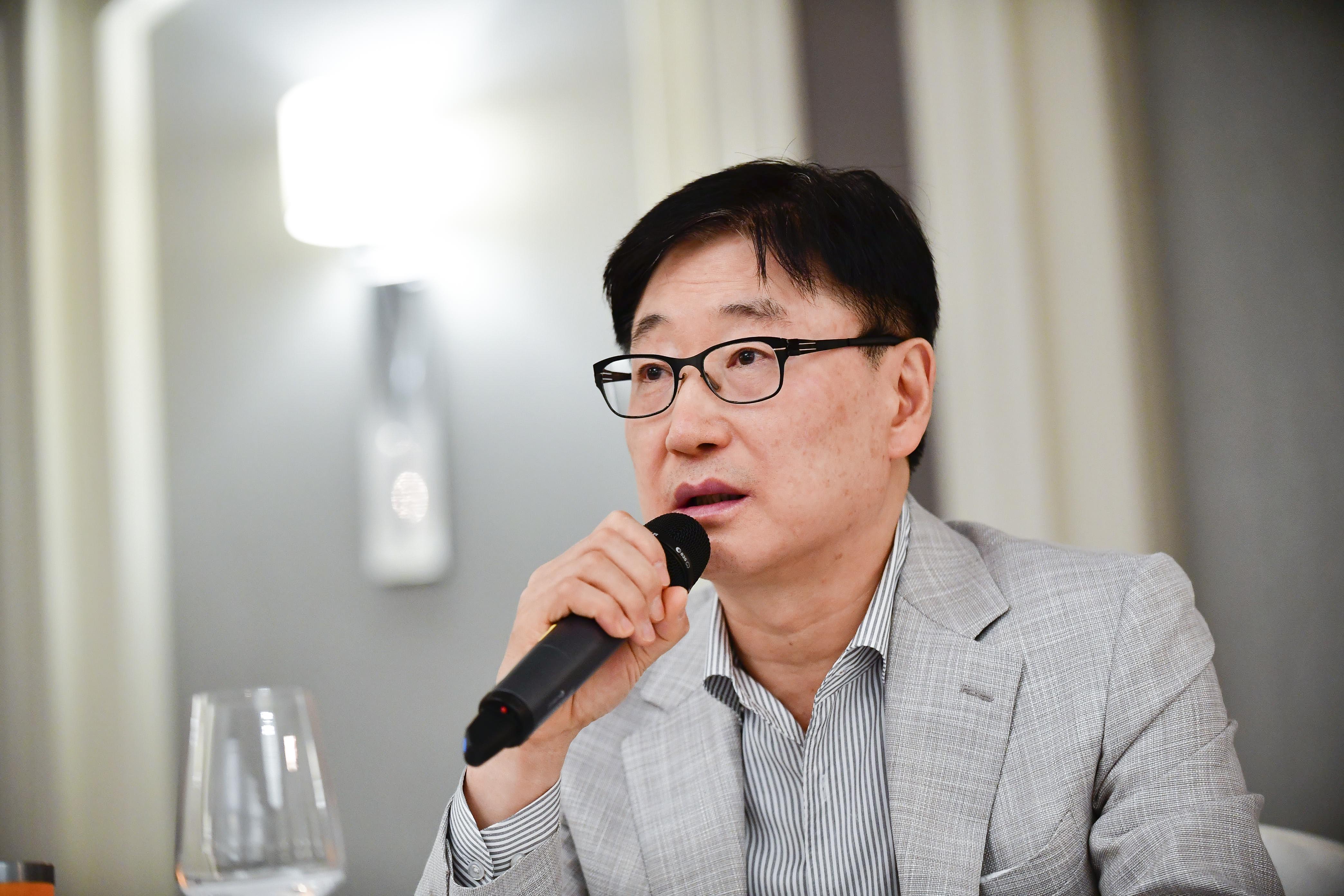 Samsung-CEO-BK-Yoon.jpg