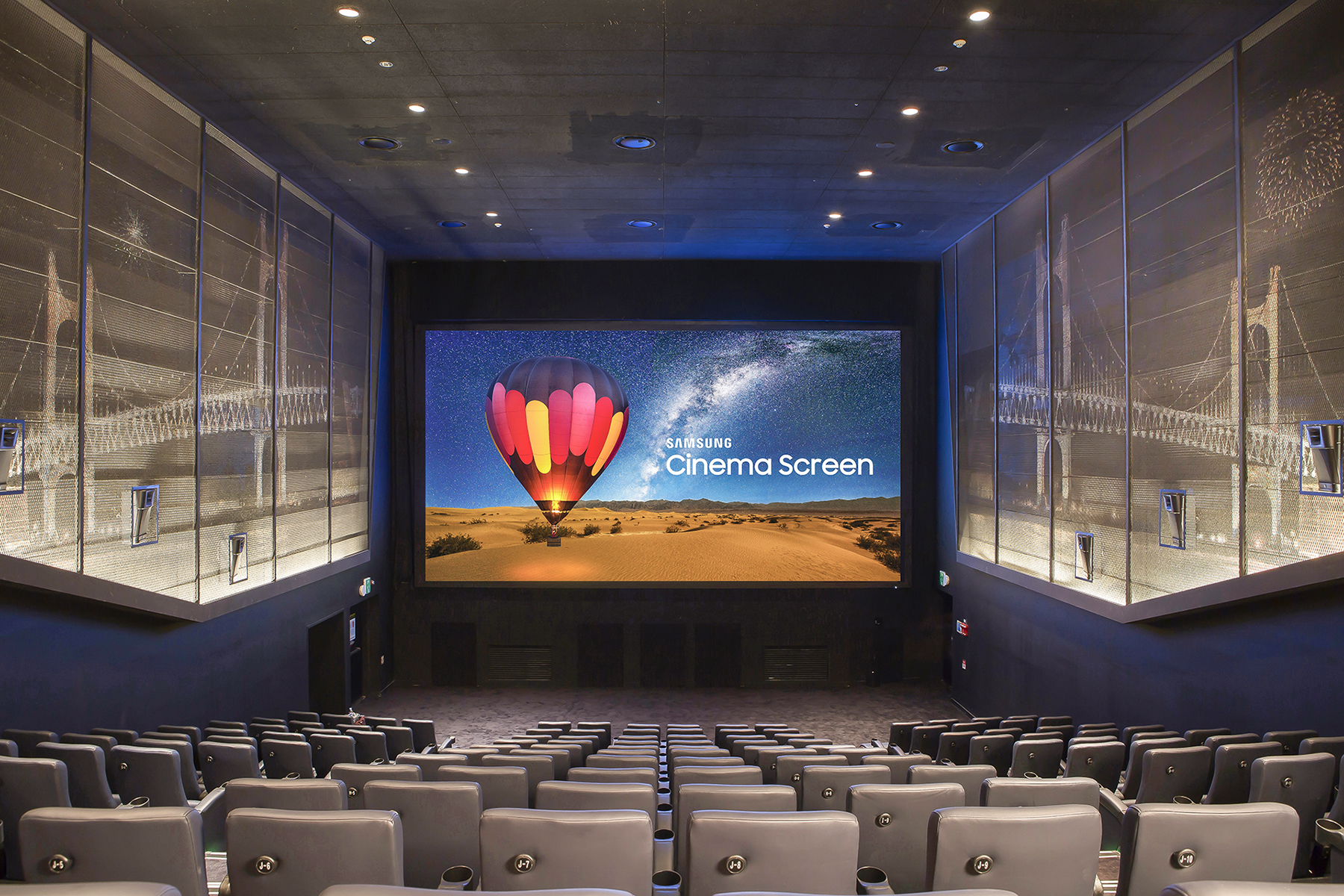 Samsung-Cinema-LED-Screen-at-Lotte-Cinema-in-Busan2c-Korea.jpg