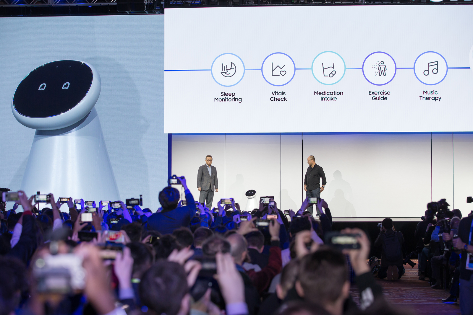 CES2019-Samsung-Press-Conference_Samsug-Bot-Care-Demo.jpg