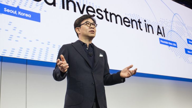 HS-Kim-President-and-CEO-of-Consumer-Electronics-Division-Samsung-Electronics-at-CES-2019-Samsung-Press-Conference-2.jpg