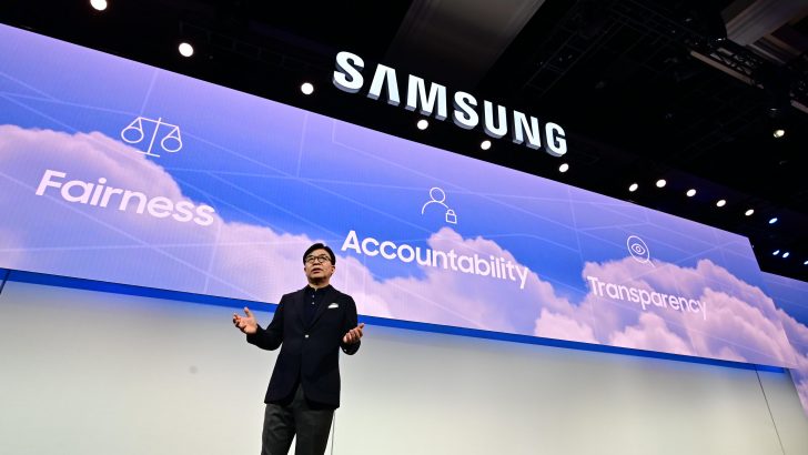 HS-Kim-President-and-CEO-of-Consumer-Electronics-Division-Samsung-Electronics-at-CES-2019-Samsung-Press-Conference-3.jpg