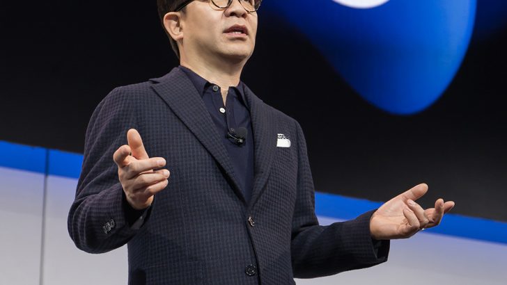 HS-Kim-President-and-CEO-of-Consumer-Electronics-Division-Samsung-Electronics-at-CES-2019-Samsung-Press-Conference-5.jpg