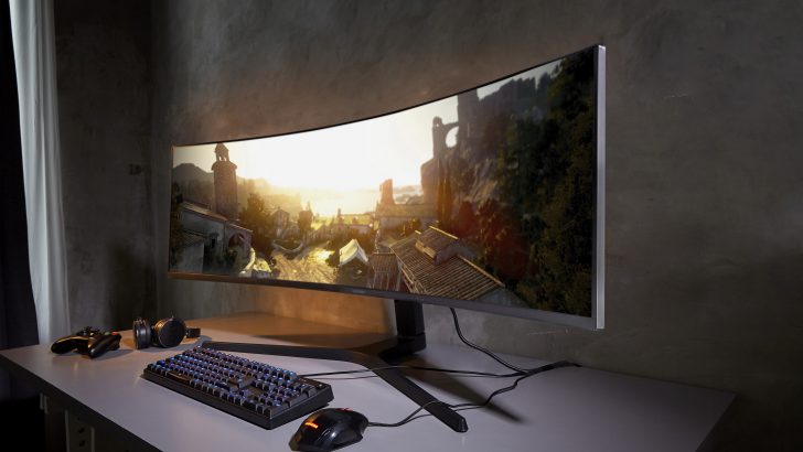 Samsung-CRG9-Gaming-Monitor-2.jpg