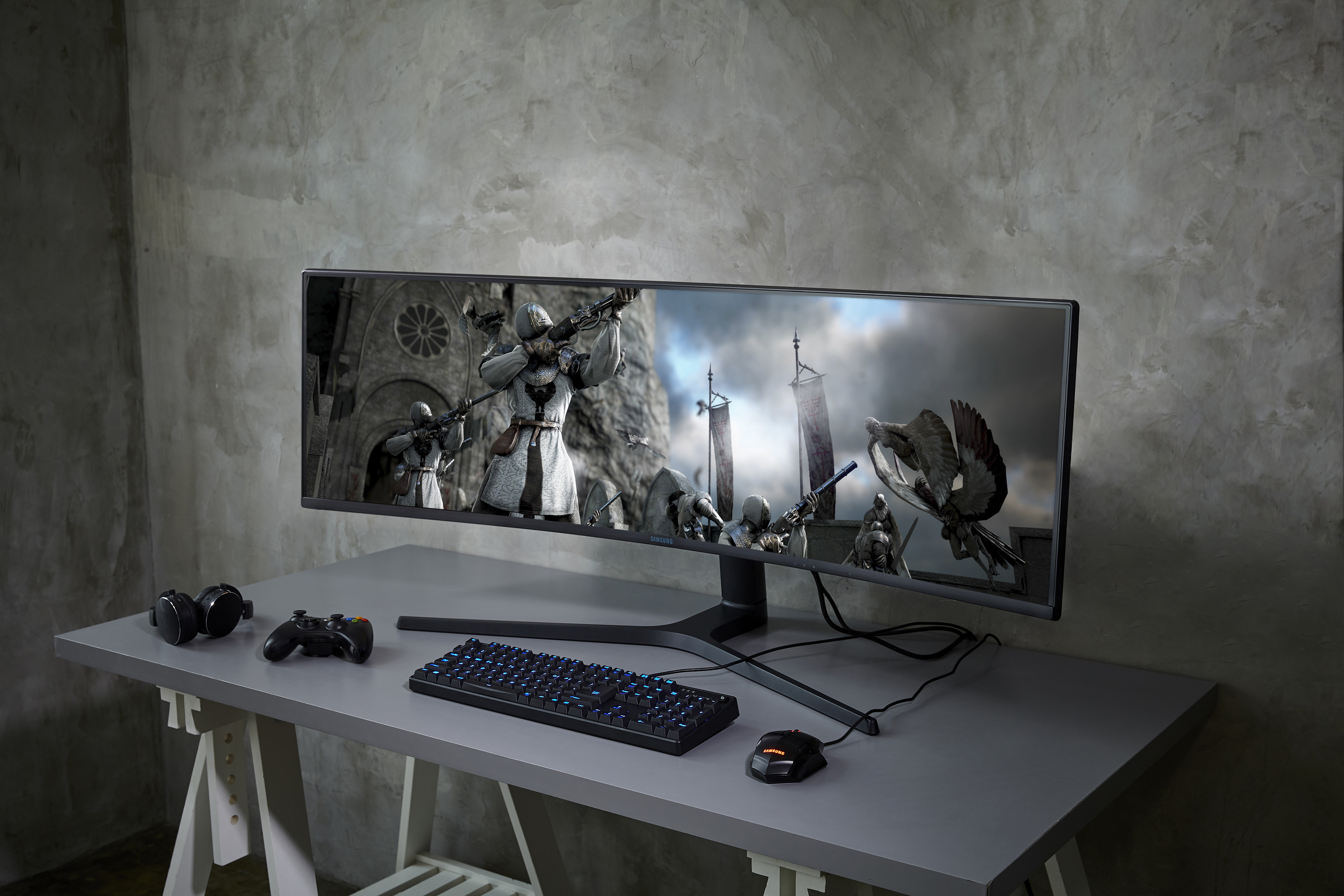 Samsung-CRG9-Gaming-Monitor-3.jpg