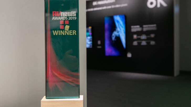ISE-2019-QLED-8K-Signage_AV-News-Award_1.jpg