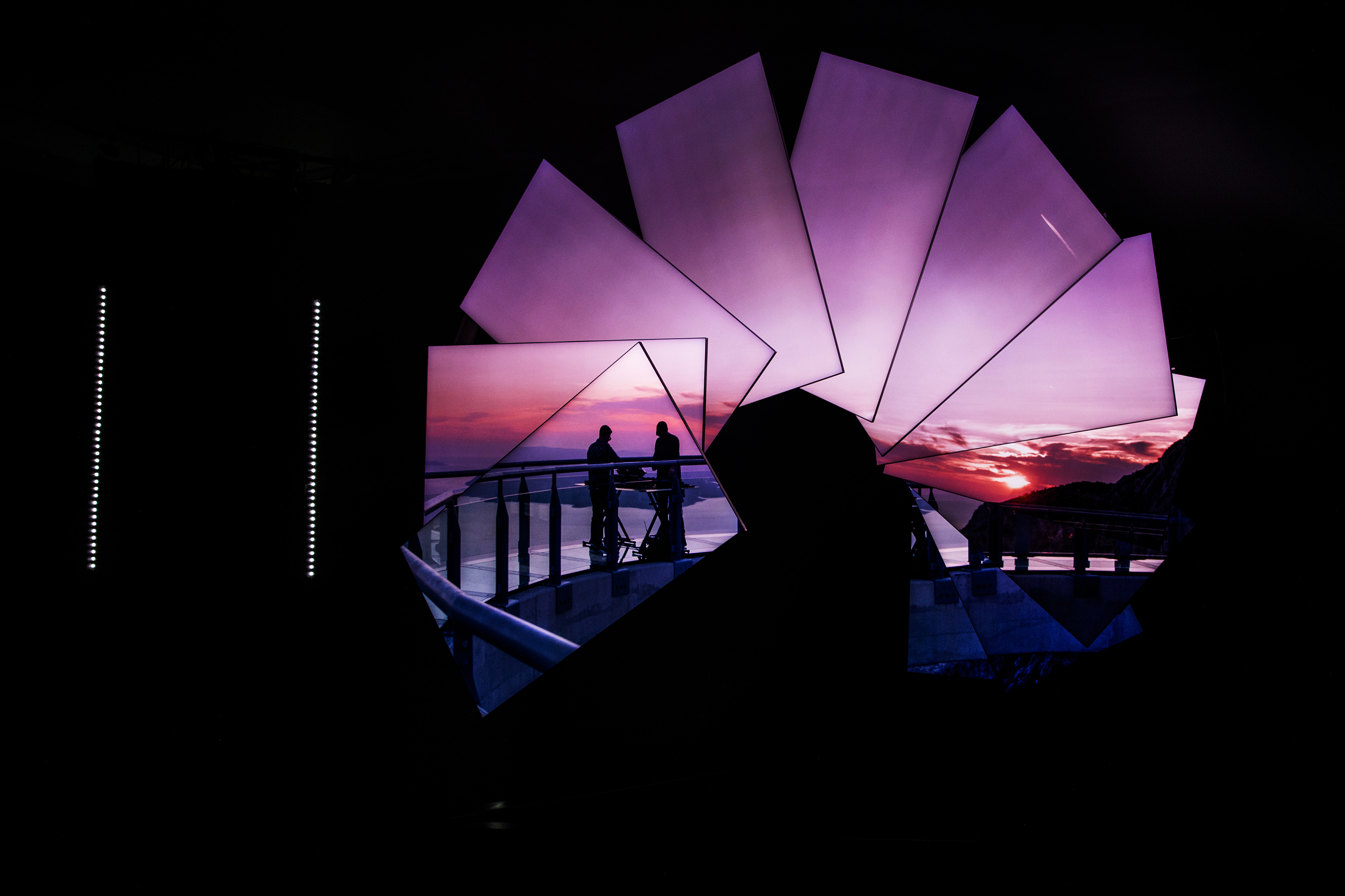 Samsung_ExperienceNewPerspectives_Sunset_screens.jpg