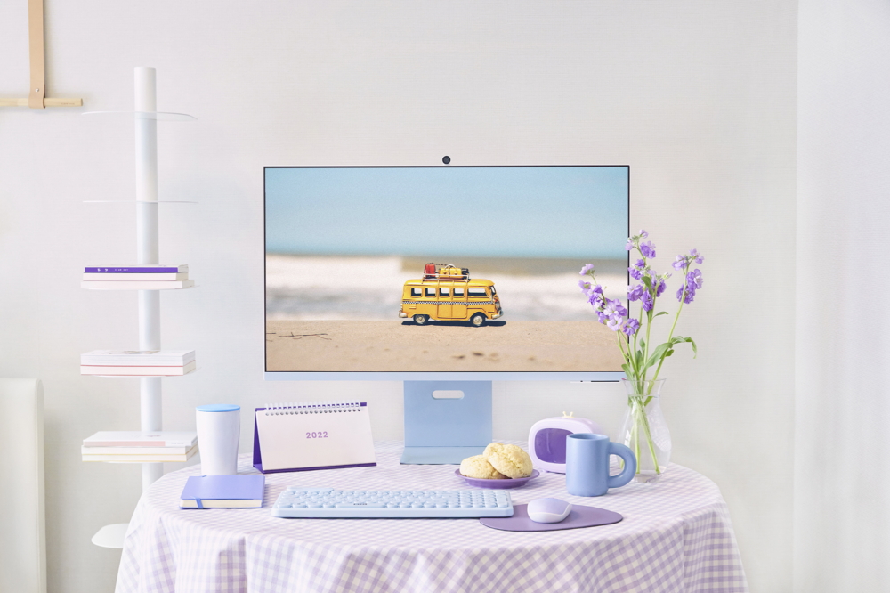 Add a Splash of Color to Your Home Workspace With The Smart Monitor M8 –  Samsung Global Newsroom