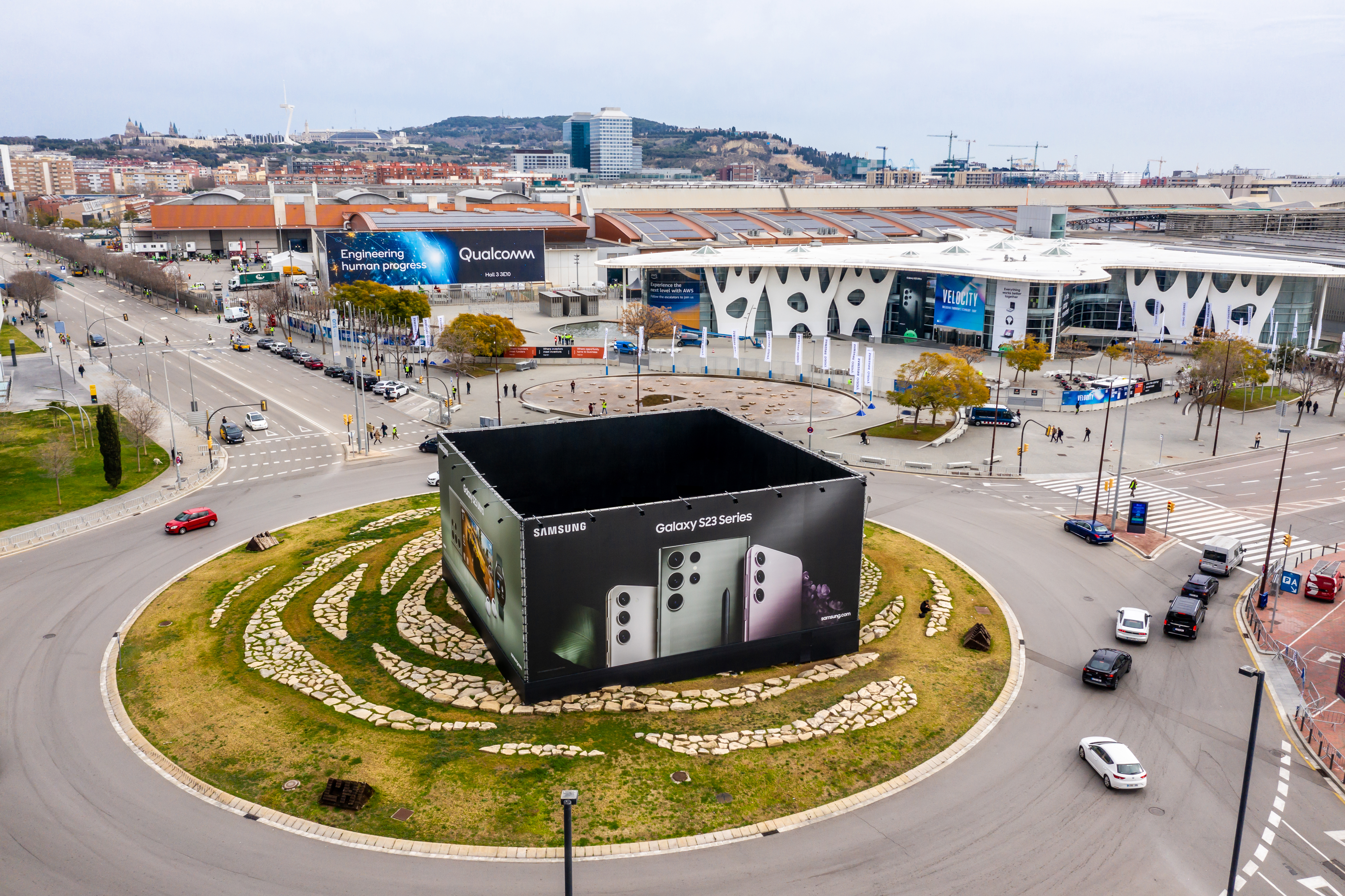 dl3_MWC_Samsung-Galaxy-S23-Series-OOH_2.jpg