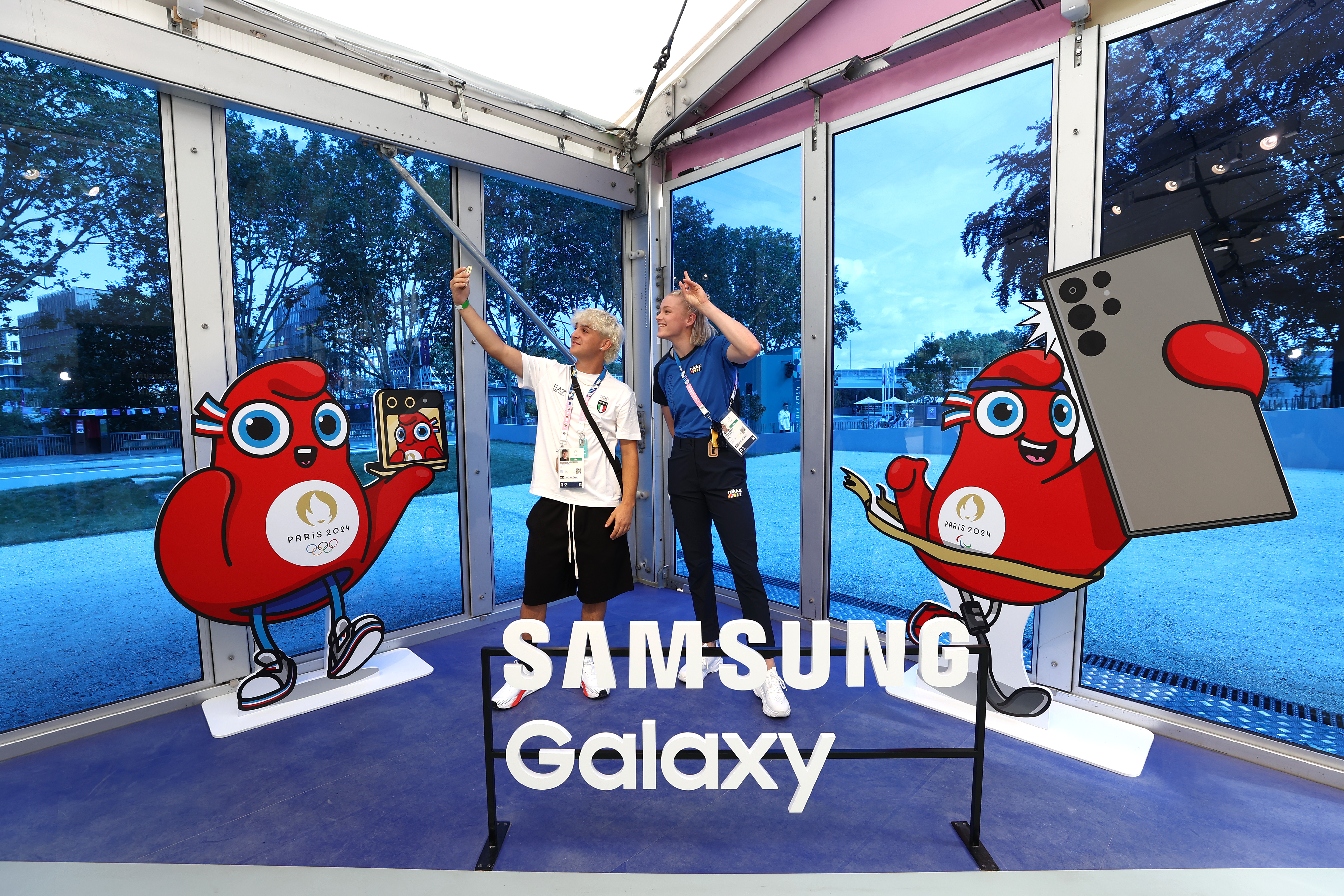 Samsung-Mobile-Paris-2024-Team-Samsung-Galaxy-Olympic-Rendezvous-Samsung-Village-Plaza_dl3.jpeg