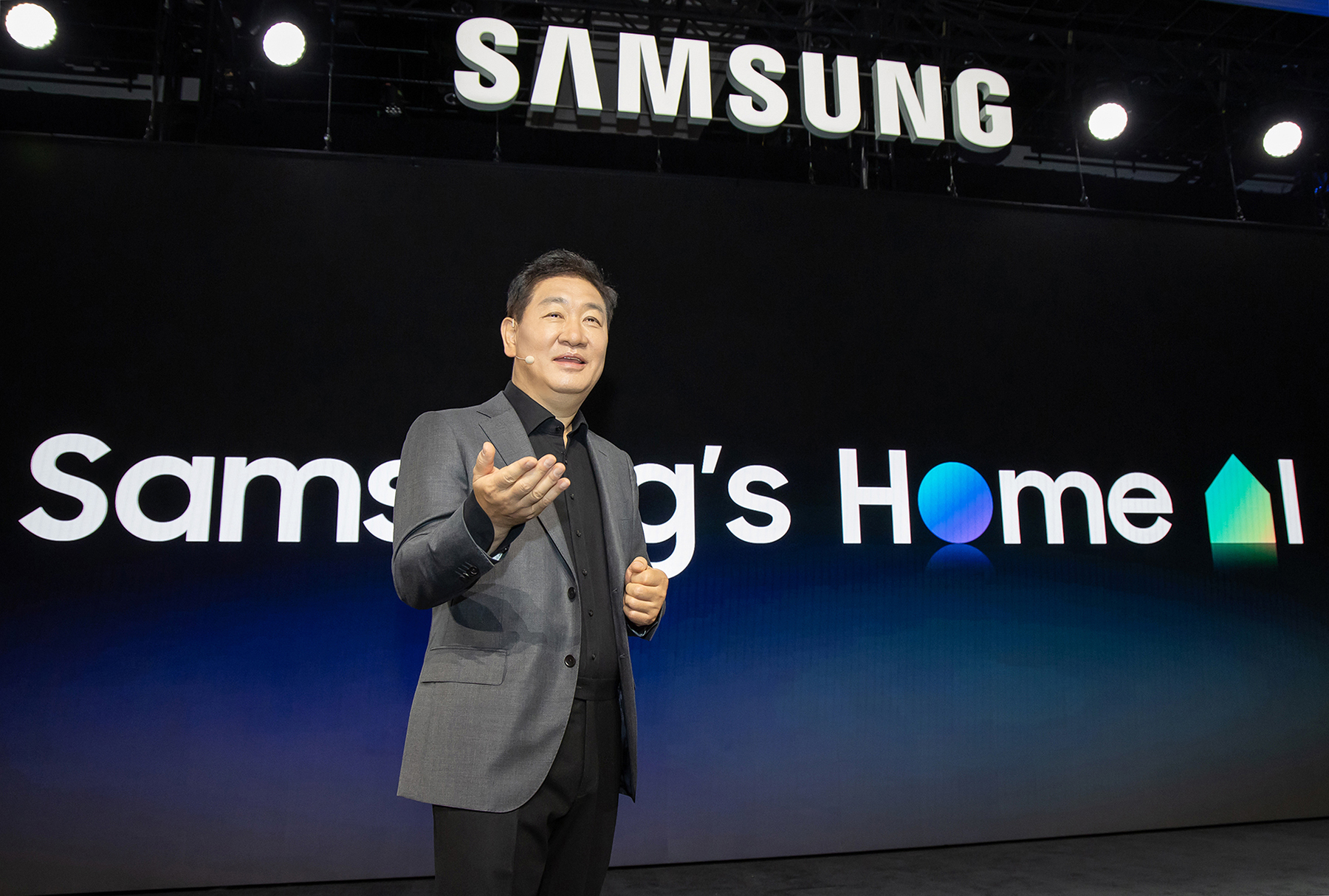 Samsung-Technology-CES-2025-Press-Conference-AI-for-All-Vision_dl3.jpg
