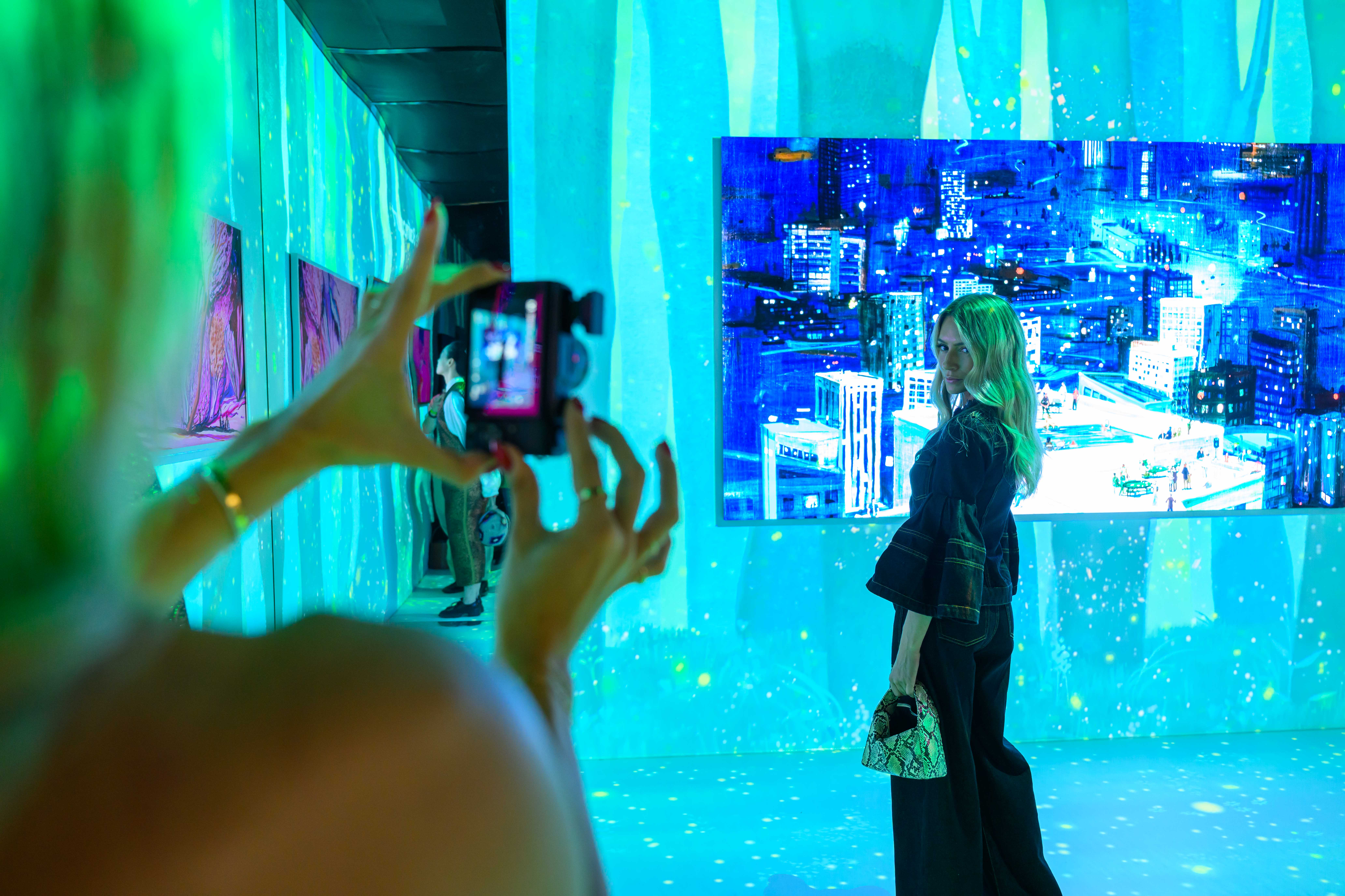 Samsung-TVs-and-Displays-Art-Basel-Hong-Kong-Samsung-ArtCube-Official-Art-TV-Partner-2025_dl2.jpg