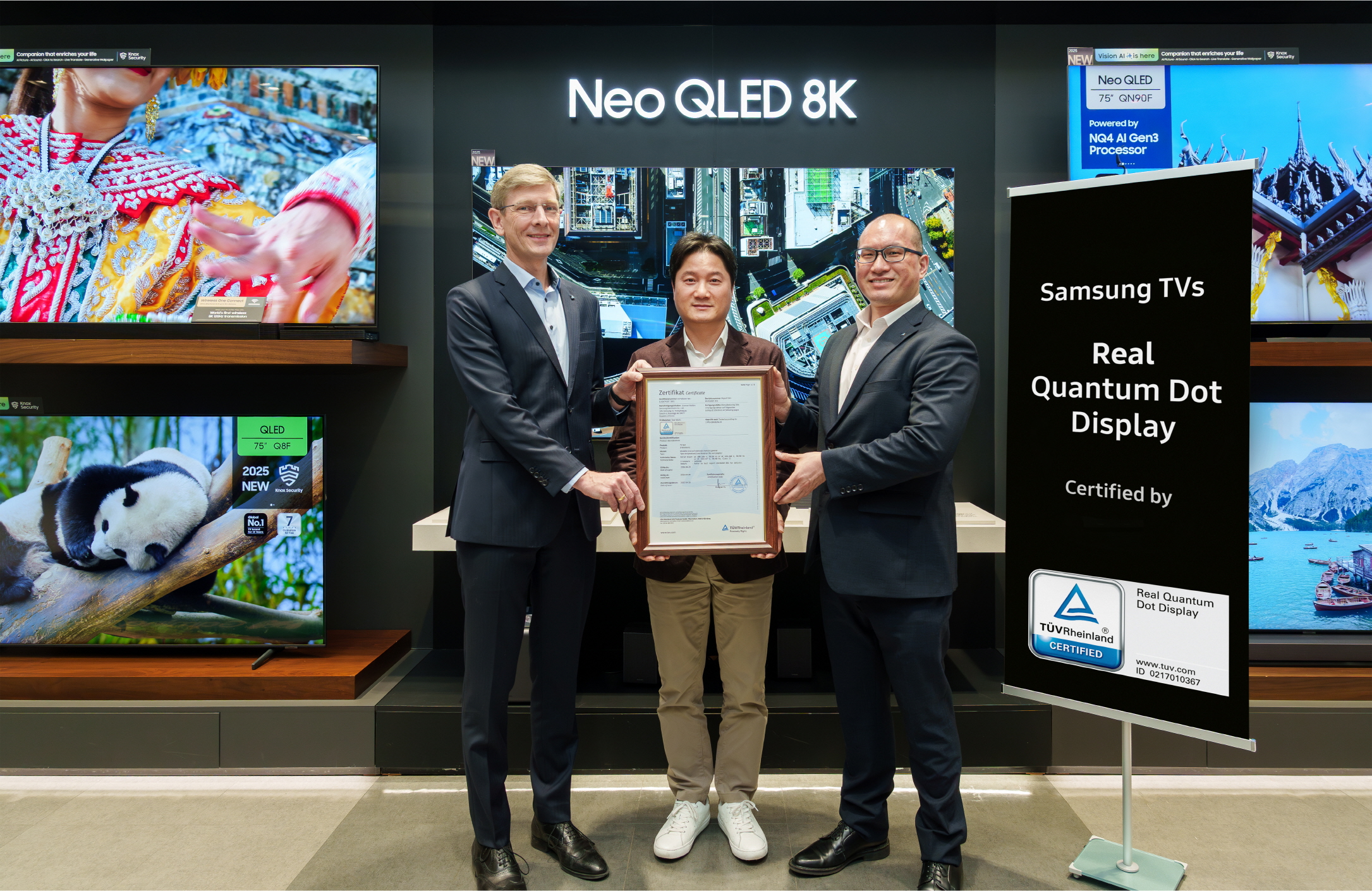 Samsung-TVs-and-Displays-QLED-TVs-Samsung-Quantum-Dots-Technology-Certification-From-T%C3%9CV-Rheinland_dl2.jpg
