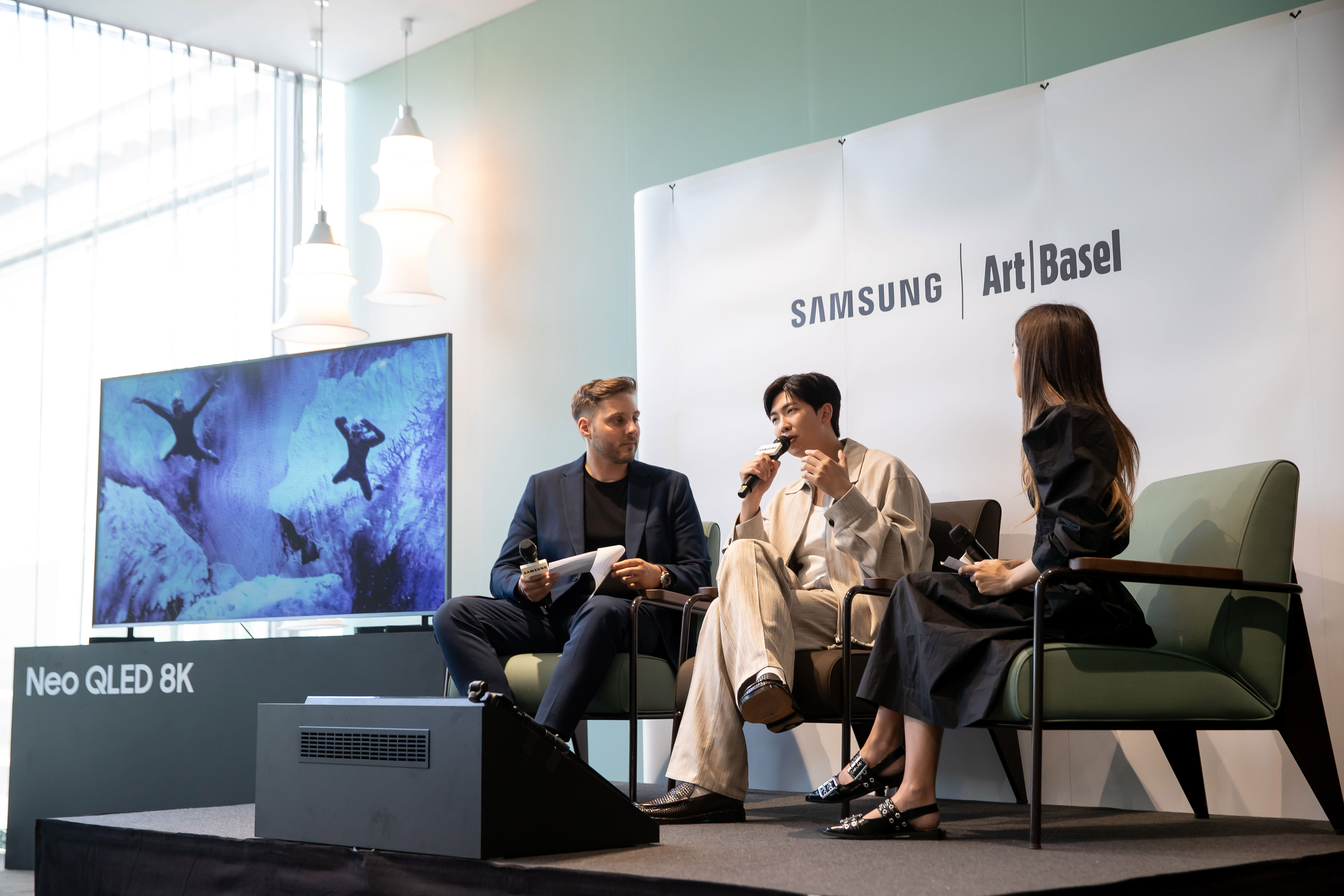 Samsung-TVs-and-Displays-Samsung-Art-TV-RM-of-BTS-at-Art-Basel-Basel_dl5.jpg