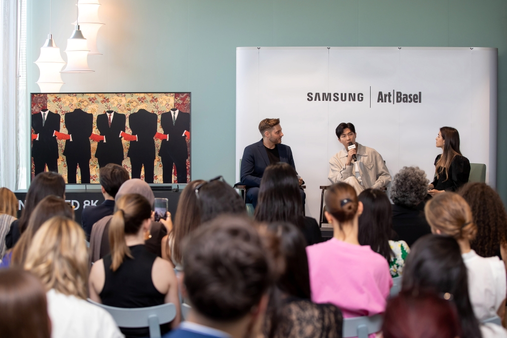 Samsung-TVs-and-Displays-Samsung-Art-TV-
