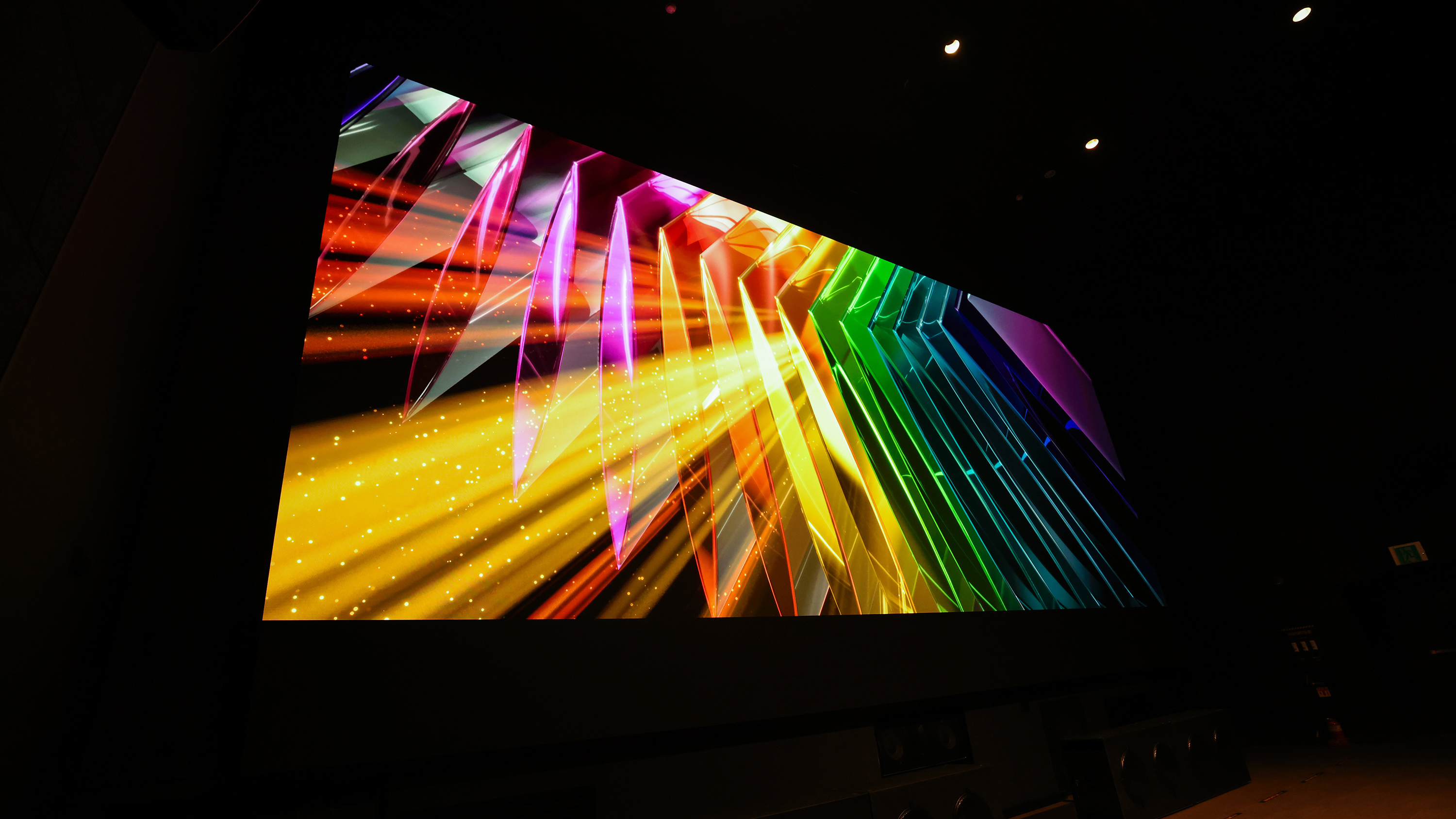 Samsung-TVs-and-Displays-Lotte-Cinema-Sillims-Gwang-eum-LED_dl6-2.jpg