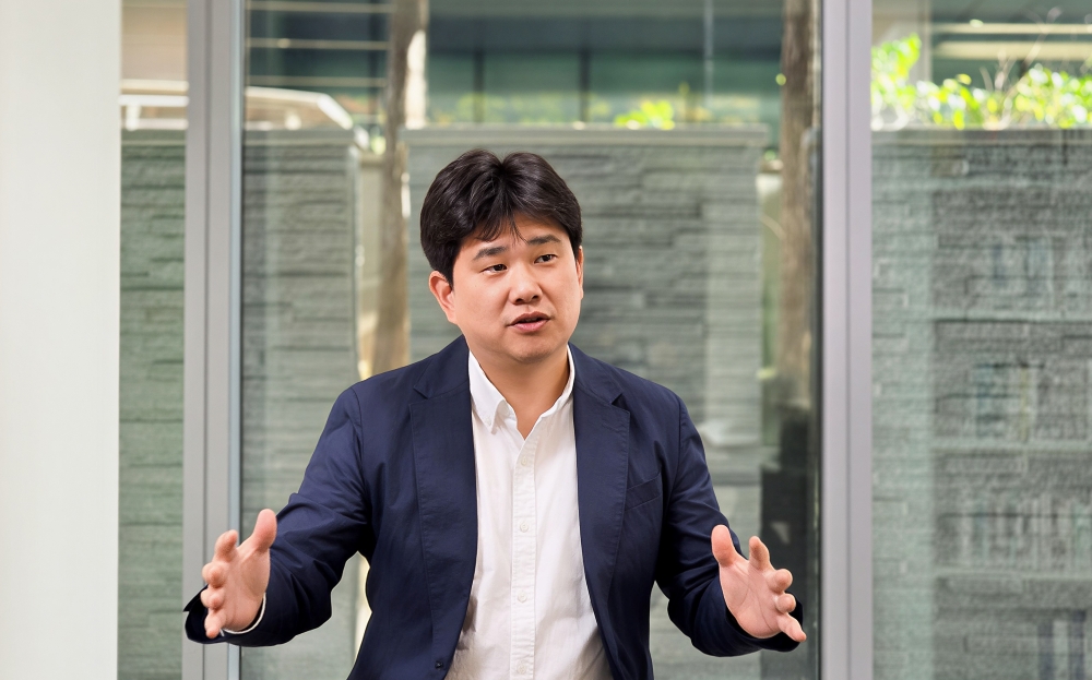 Samsung-Corporate-On-Device-AI-Dr.-MyungJoo-Ham-Interview_dl1.jpg