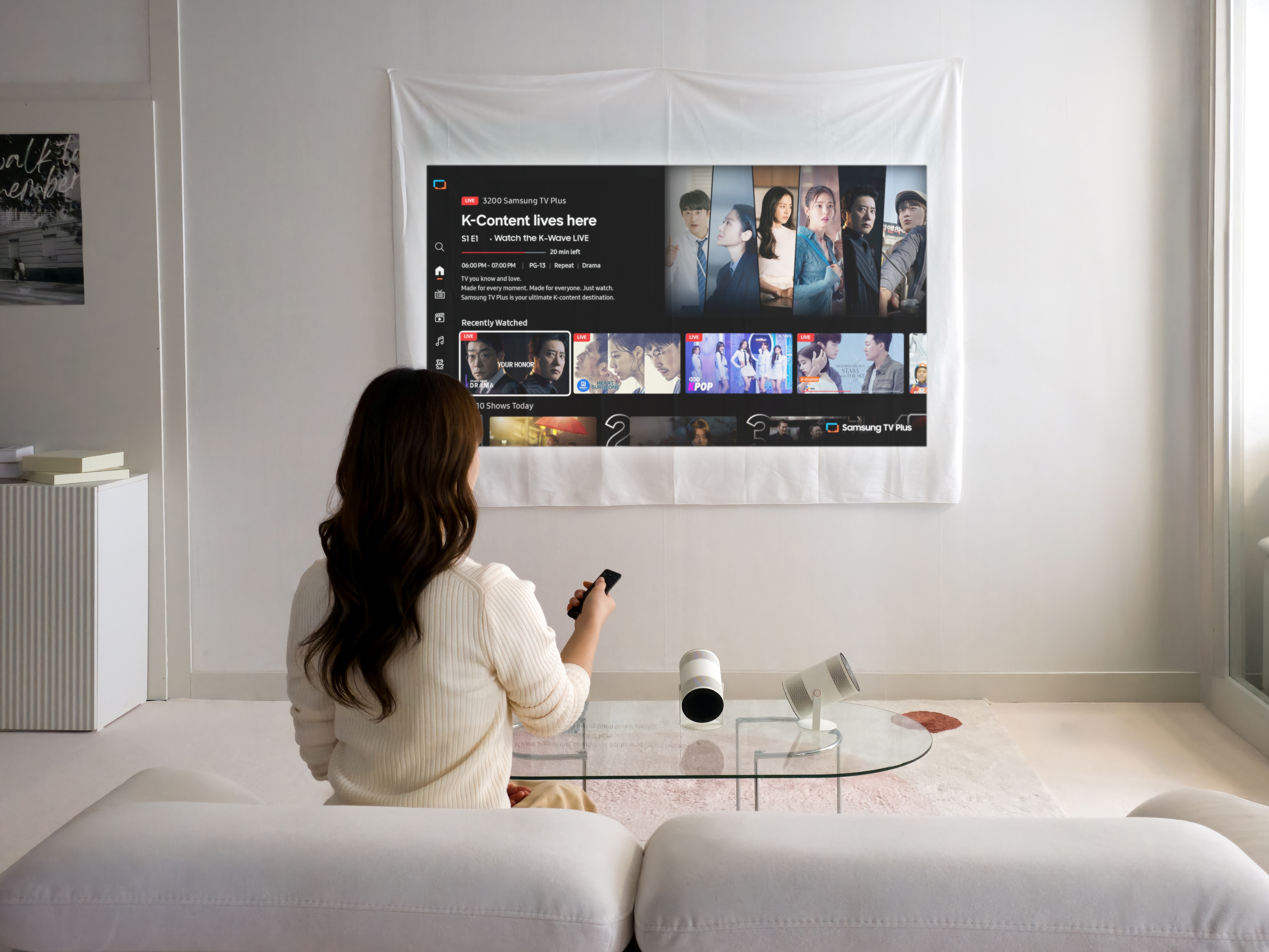 Samsung-TVs-and-Displays-Freestyle-Samsung-Unveils-The-Freestyle-Ahead-of-CES-2026_dl3.jpg