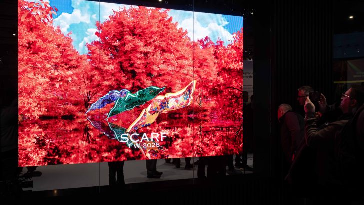 Samsung-TVs-and-Displays-Samsung-Led-by-Six-Spatial-Signage-Wins-at-ISE-2026_dl3.jpg