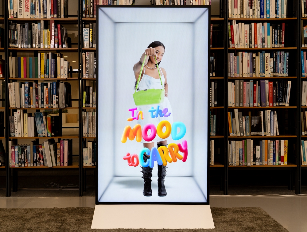 Spatial Signage unlocks versatile, innovative display experiences.