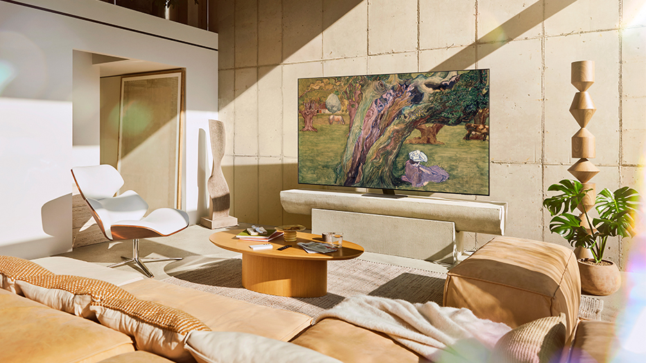 Stedelijk Museum Amsterdam Brings Modern European Art to Samsung Art Store