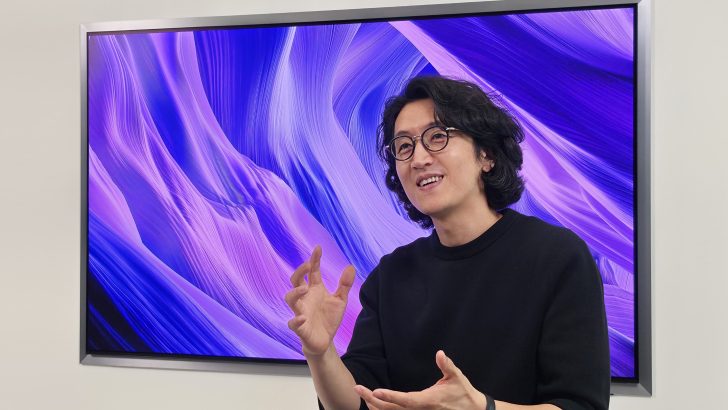 Samsung-TVs-and-Displays-OLED-TV-S95H-Red-Dot-Design-Award-2026-Best-of-the-Best-Interview_dl8.jpg