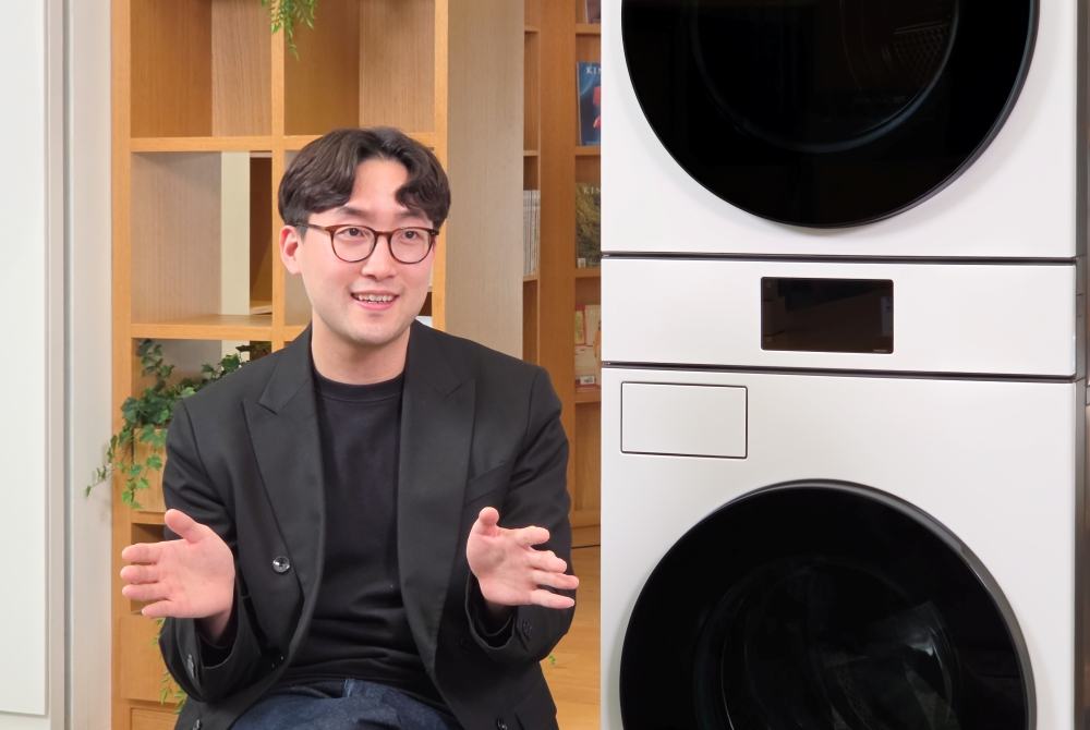 Sungjun Kim of the CMF Design Group, DA Business, describes the implementation of eco-conscious CMF technologies.