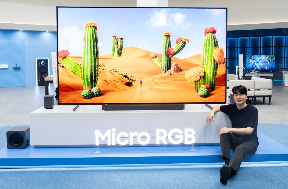 Micro RGB TV achieves 100% BT.2020 — the “ultimate color gamut” — setting a new standard in the TV market.