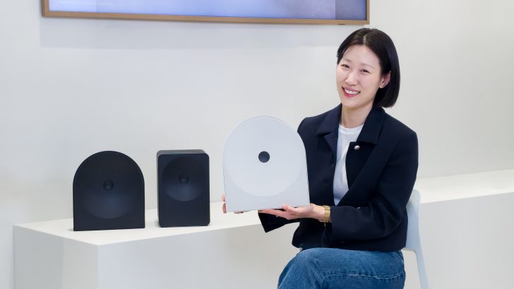 Samsung_TVs-and-Displays_Interview_Music-Studio-dl6.jpg