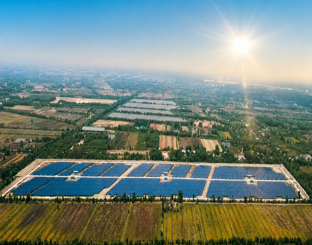 Overview of Duc Hue 2 solar power plant