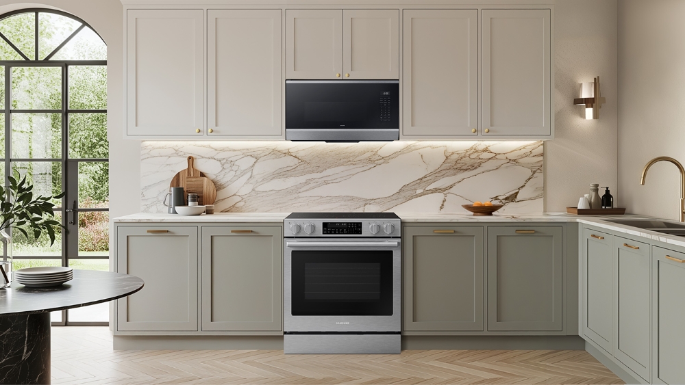 Samsung Electronics' new Slide-in Ranges and Over-the-Range Microwave with Air Fry Max