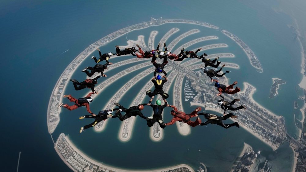 A team of professional skydivers formed the phone's unfolded shape.