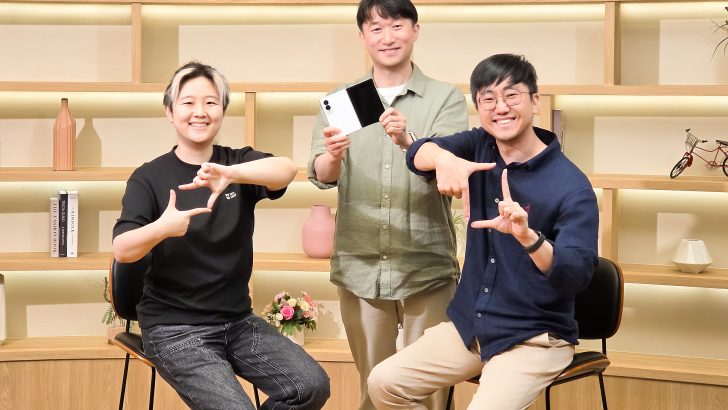 Samsung-Mobile-Galaxy-Z-Fold8-series-My-FanCam-Interview_dl1_F.jpg