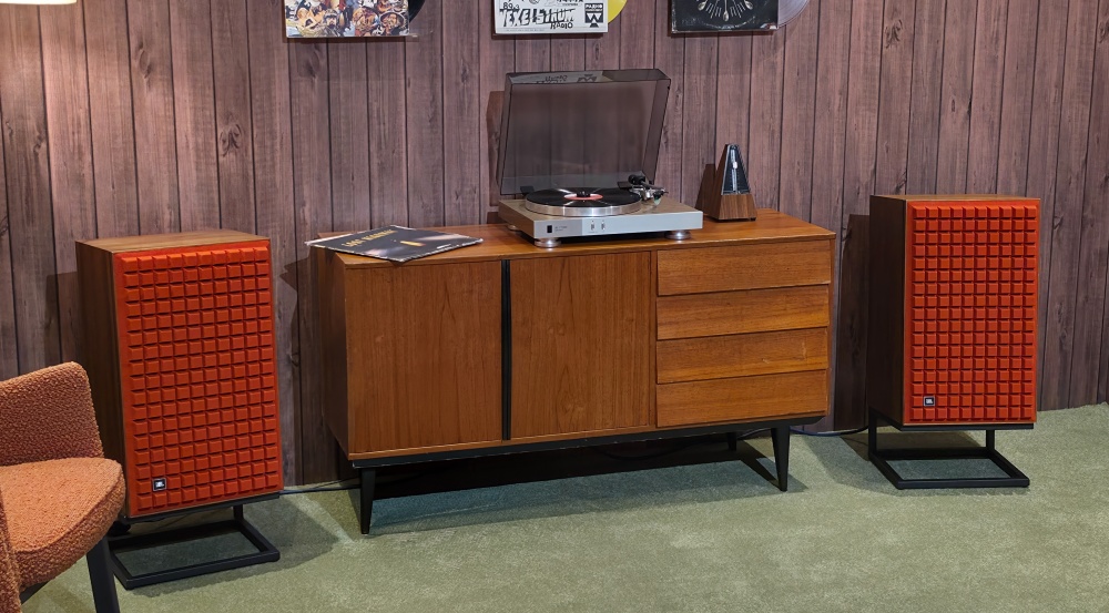 The JBL L100 Century in the 1970s living room