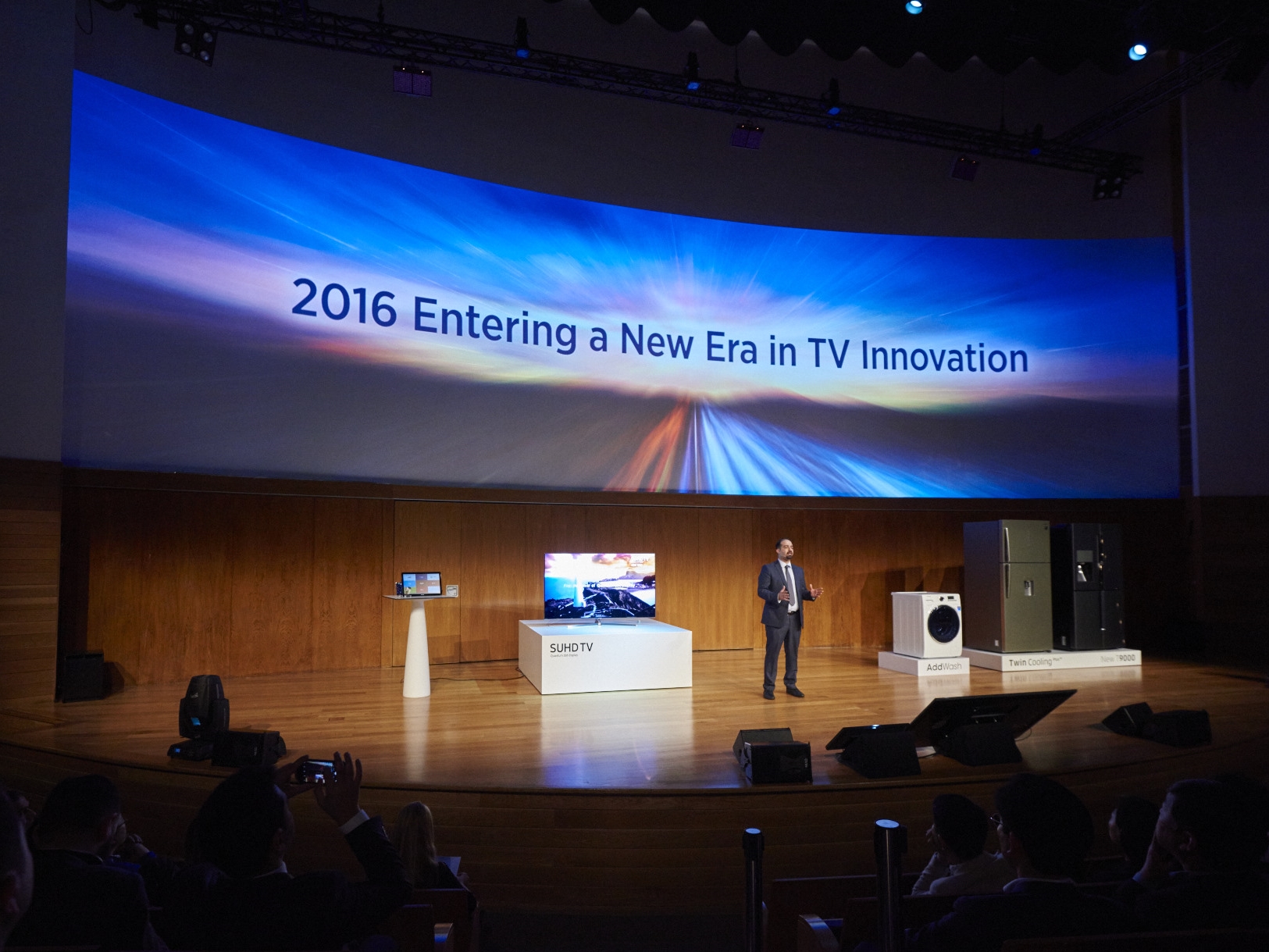 Samsung-MENA-Forum-2016-6-Mustafa-Sadick1.jpg