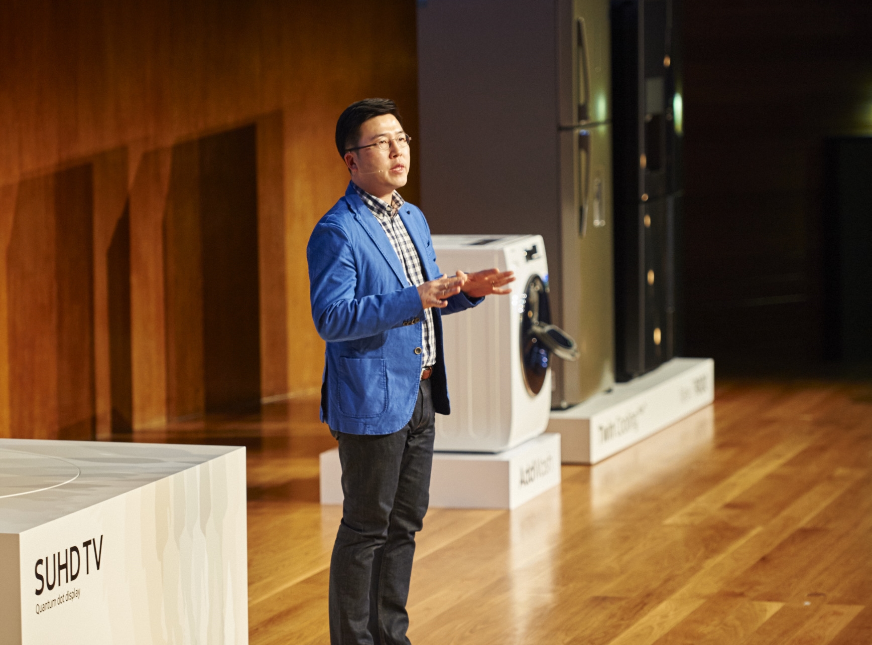 Samsung-MENA-Forum-2016-9-Yoonho-Choi.jpg