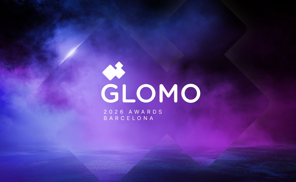 Galaxy S26 Ultra untuk penghargaan Best in Show di ajang GLOMO Awards pada MWC 2026 di Barcelona.