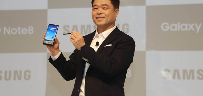 Mr.-Hong-Note8-Launch-F.jpg