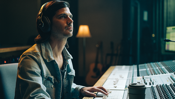 AKG_K361-BT-2.png