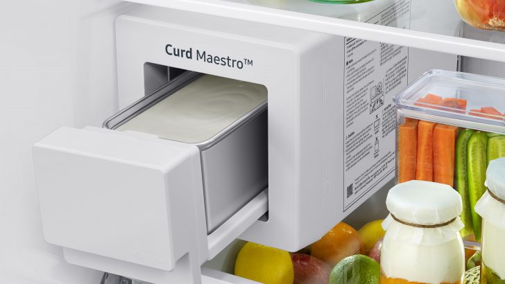RS72A5FC1B4-TL_012_Curd-Maker-With-Food_Gentle-Black-Matt-e1767951565491.jpg