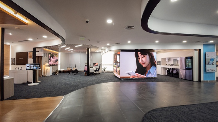 Samsung Expands Enterprise Play with AI-Powered Ecosystems