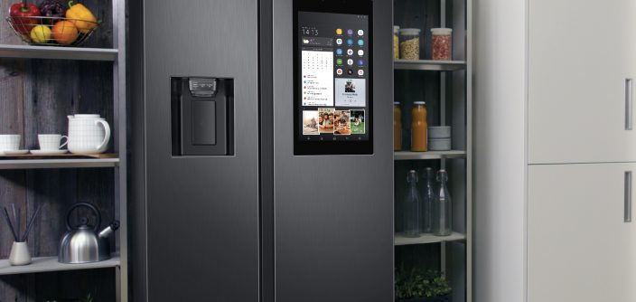 RS68N8941B1_FamilyHub_ambientata_HD.jpg