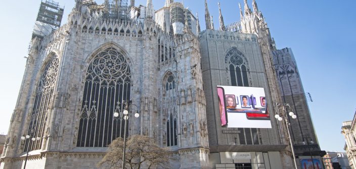 Samsung-LedWall-Duomo_01.jpg