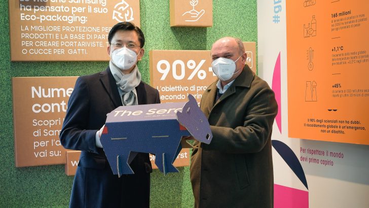 Alex-Lim-Presidente-Samsung-Electronics-Italia_Oscar-Farinetti.jpg