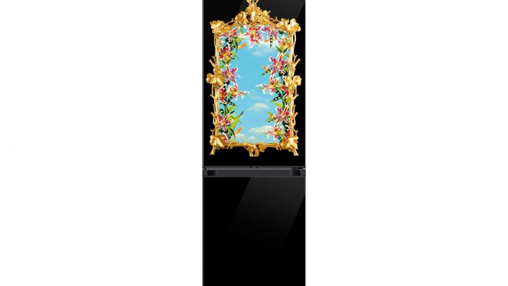 SAMSUNG-TOILETPAPER_Magic-Mirror-1.jpg