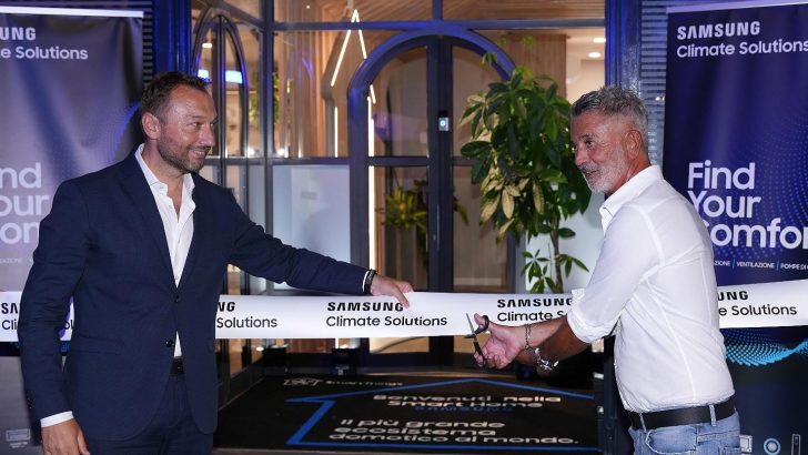 v1_Taglio-del-nastro-Ettore-Jovane-Samsung-Elettronics-Italia-e-Angelo-Corrao-Klimatica-Srl.jpg