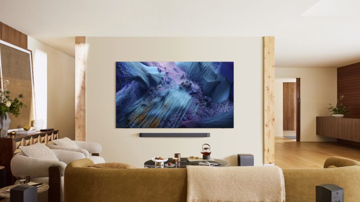 QN990F_FRONT_WALL_SoundBar_25824-R4-1.jpg