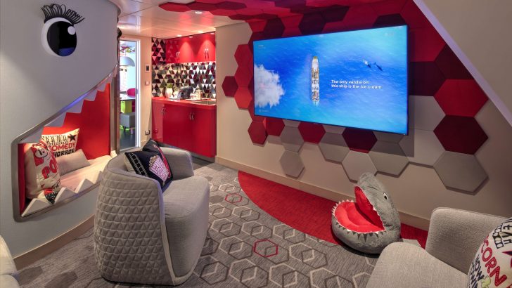 Samsung-Equips-Royal-Caribbeans-Star-of-the-Seas-With-More-Than-6000-Hospitality-TVs-and-Smart-Signage8.jpg