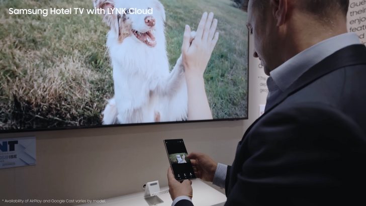 Samsung-TVs-and-Displays-Samsung-Hotel-TV-LYNK-Cloud-Google-Cast-and-AirPlay-In-Room-Experiences_dl2F-1.jpg