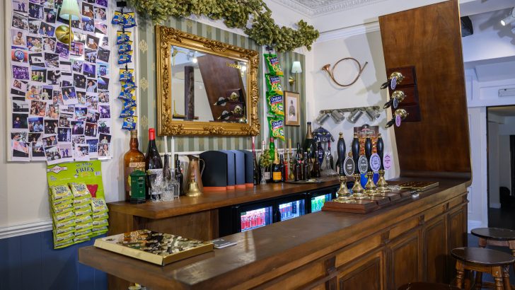 The-Fold-Inn-Bar-e1784881136318.jpg