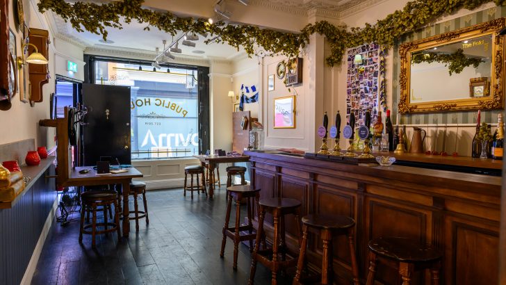 The-Fold-Inn-Pub-Interior-e1784881203195.jpg